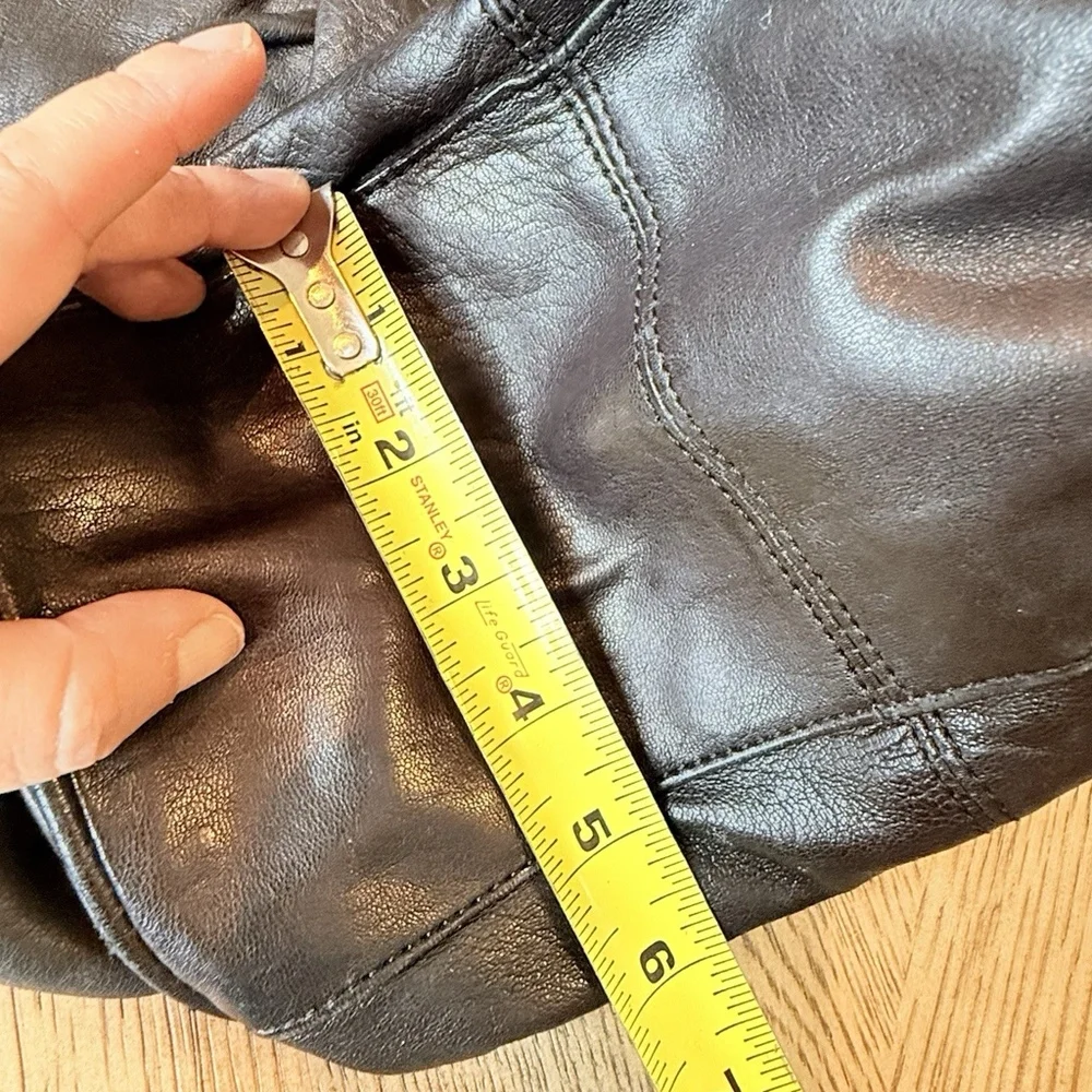 Junior Drake black leather hobo handbag Black